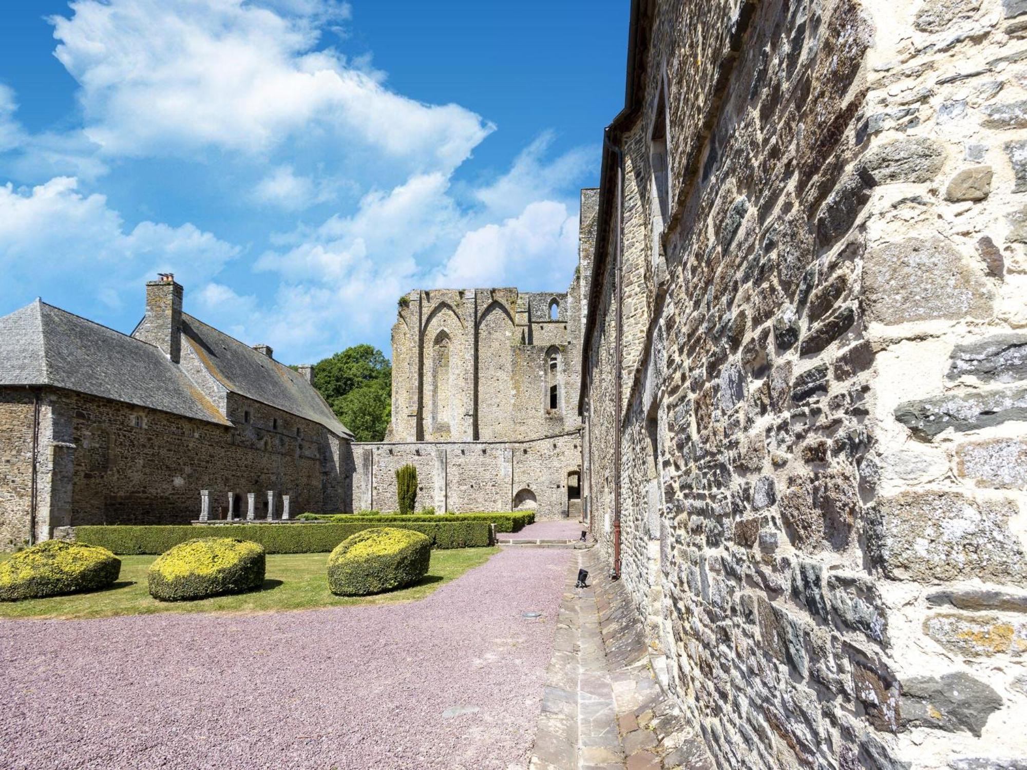 Attractive Holiday Home Near The Normandy Beach Saint-Germain-sur-Ay Екстер'єр фото